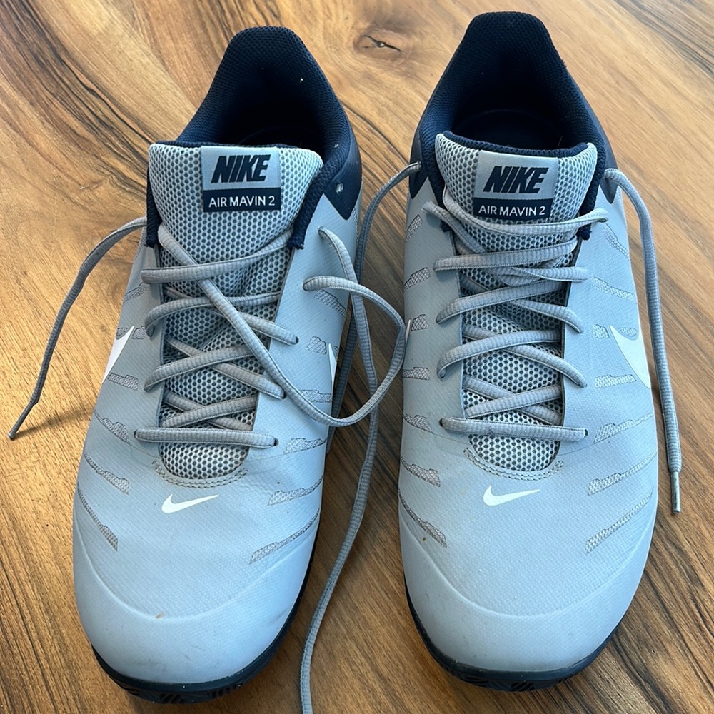 Nike, Air Marvin 2. light gray and navy. GUC.
